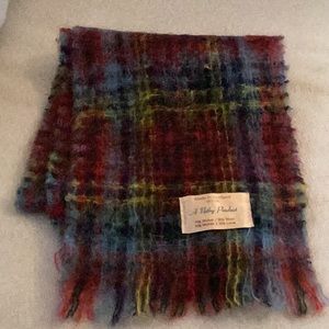 A Nethy Product. Gorgeous Scarf  70% mohair 30% wool  made in Scotland Vintage♥️